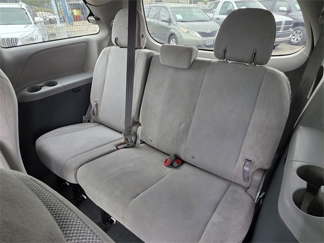 Vehicle image 12 of 37