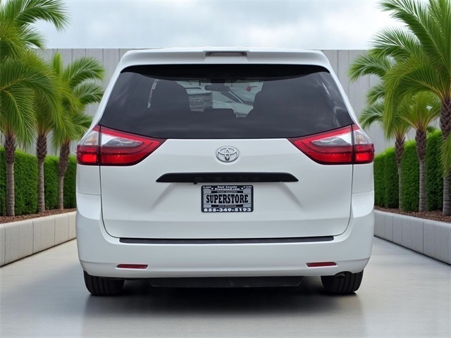 Vehicle image 6 of 37