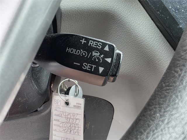 Vehicle image 29 of 37