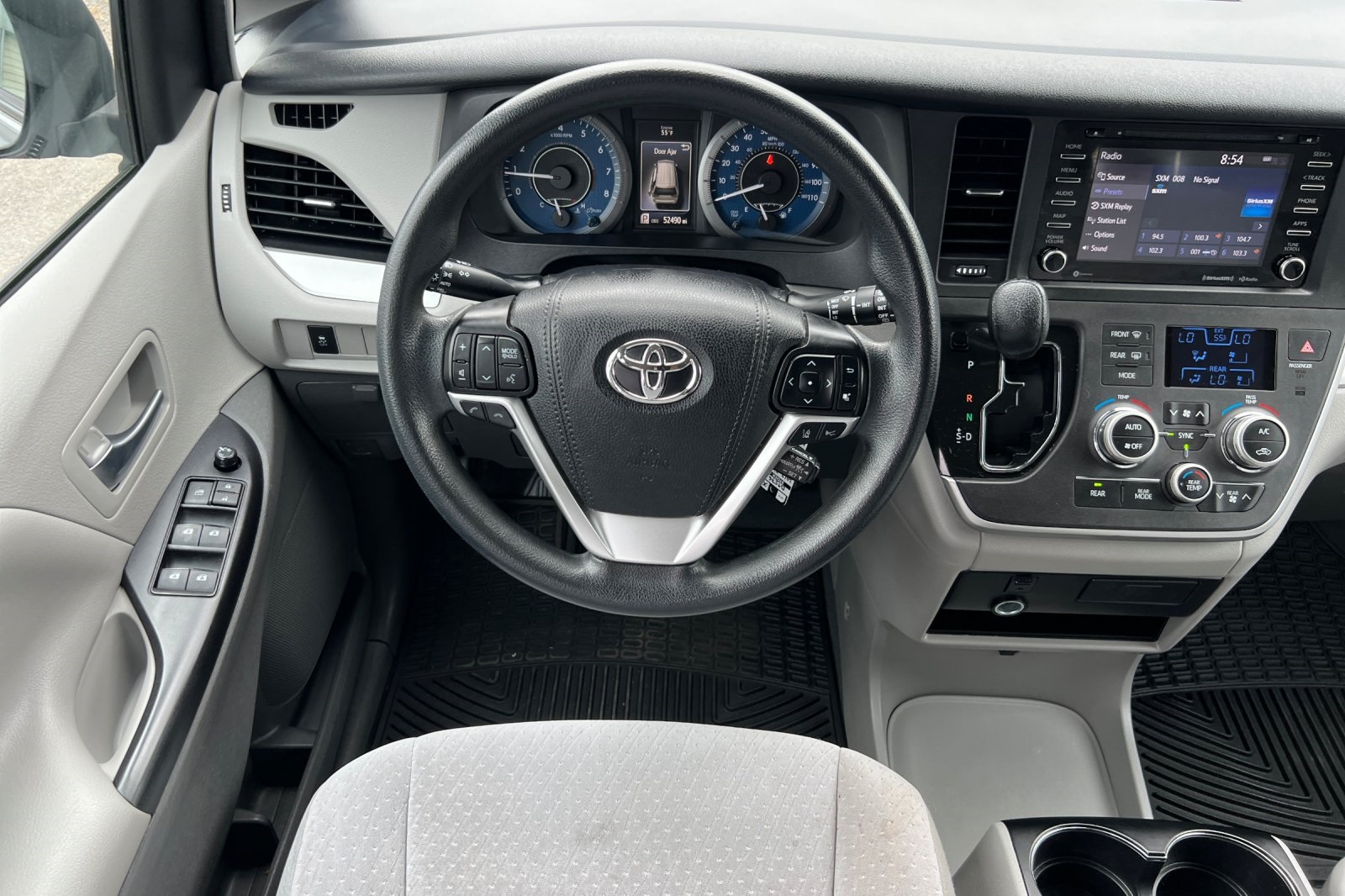 Vehicle image 13 of 27