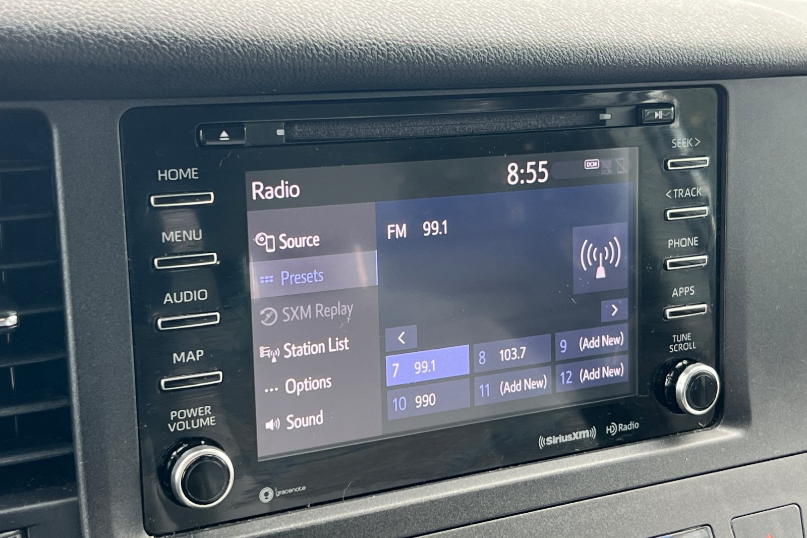 Vehicle image 18 of 27