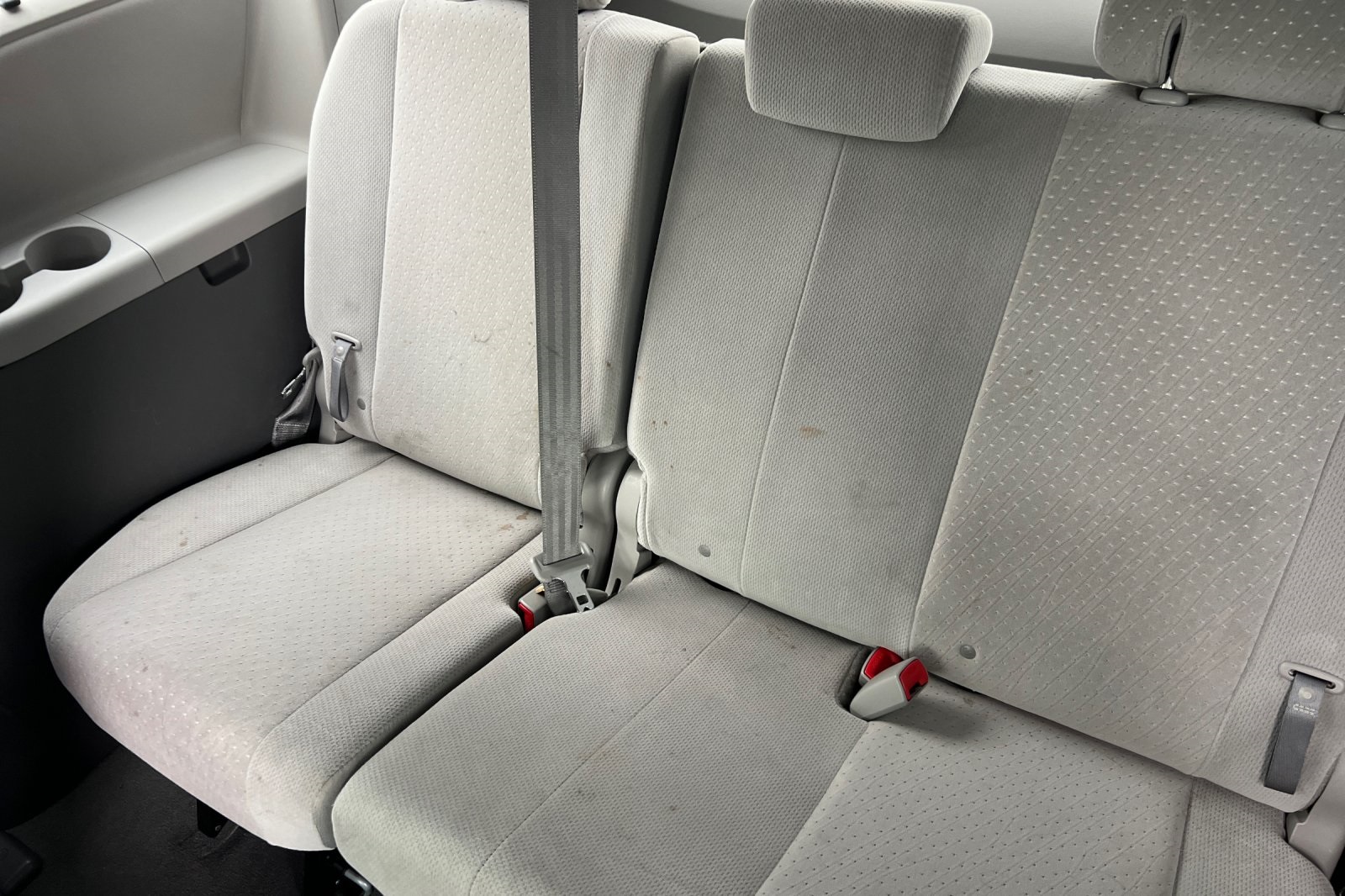 Vehicle image 14 of 27