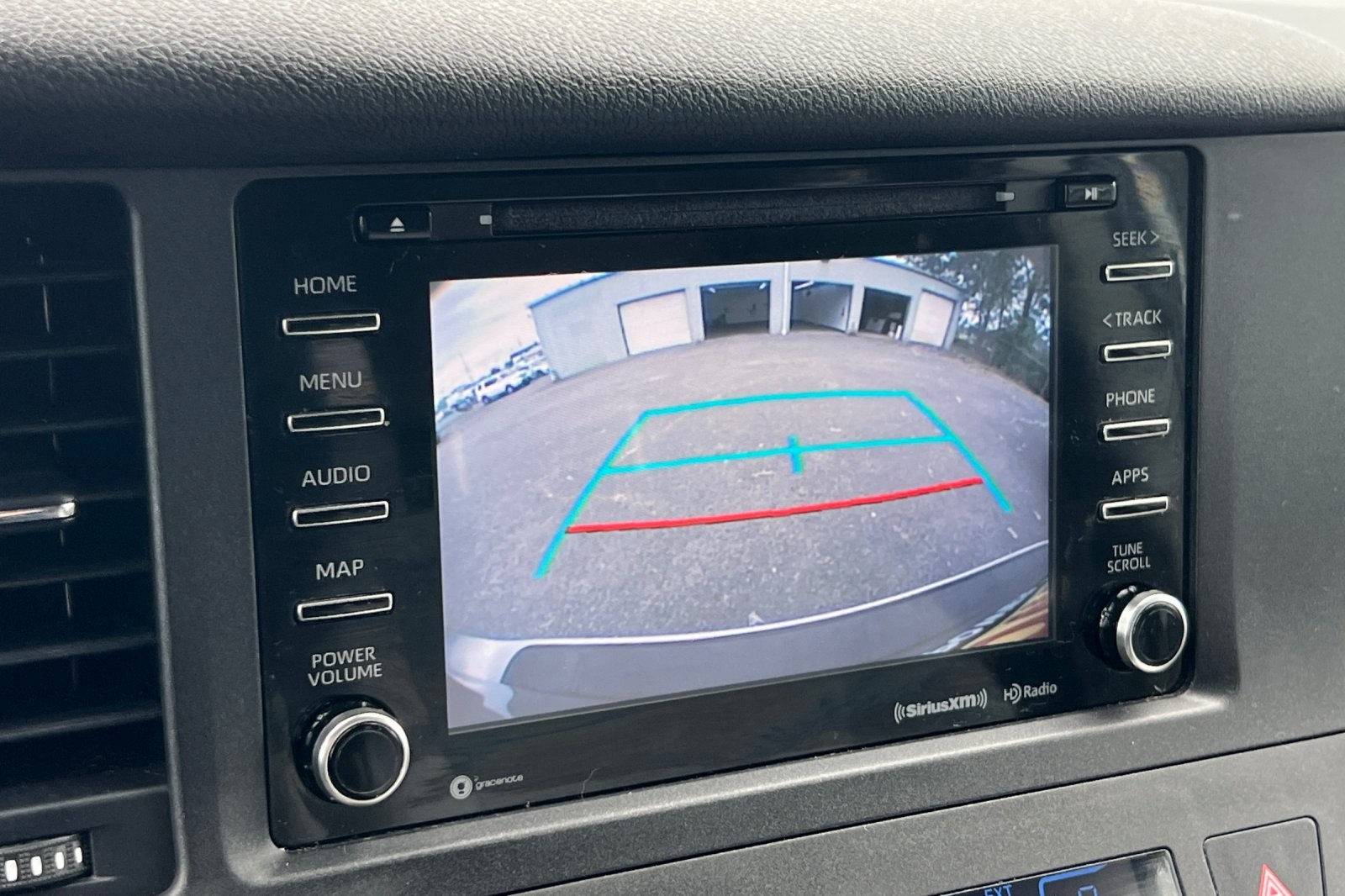 Vehicle image 19 of 27