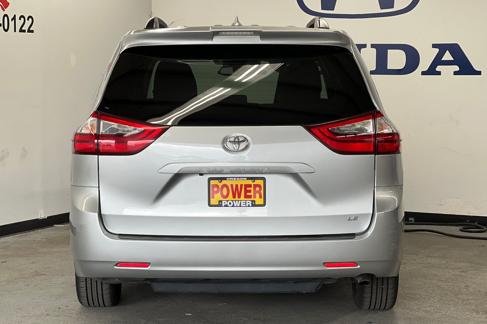 Vehicle image 6 of 27