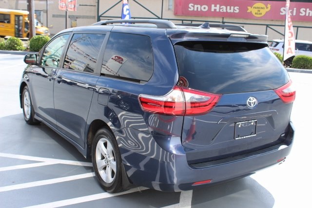 Vehicle image 6 of 27