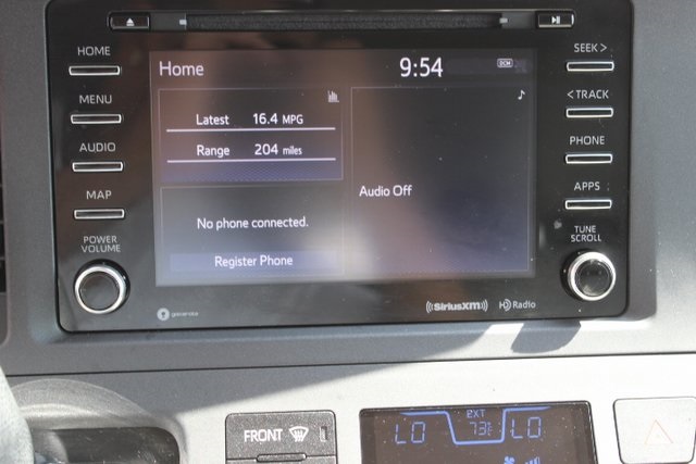 Vehicle image 20 of 27