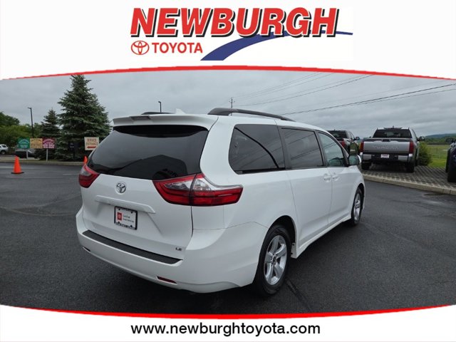 Vehicle image 5 of 27