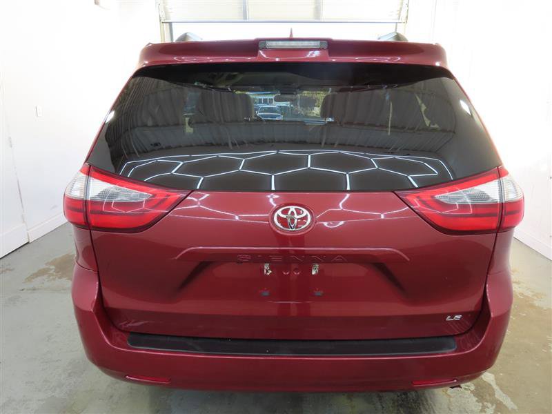Vehicle image 4 of 35