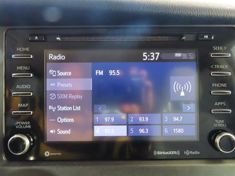 Vehicle image 23 of 35