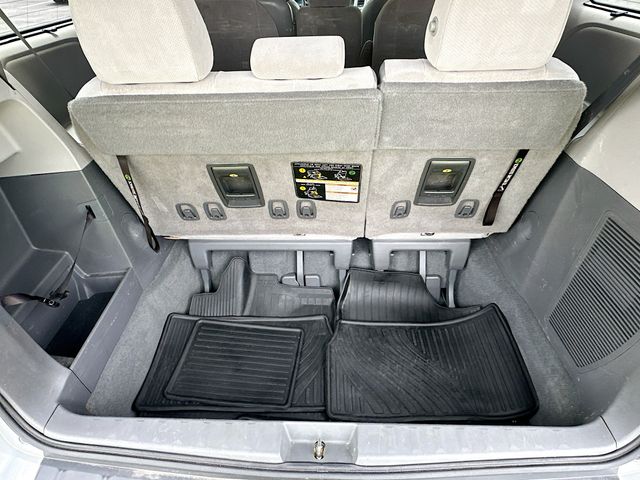 Vehicle image 29 of 35