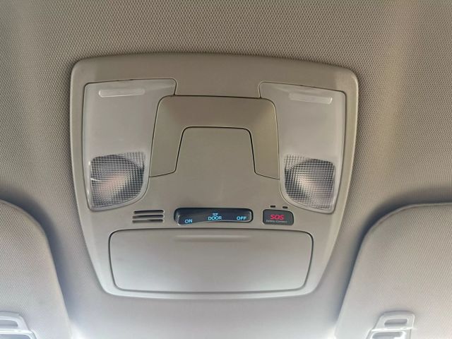 Vehicle image 20 of 31