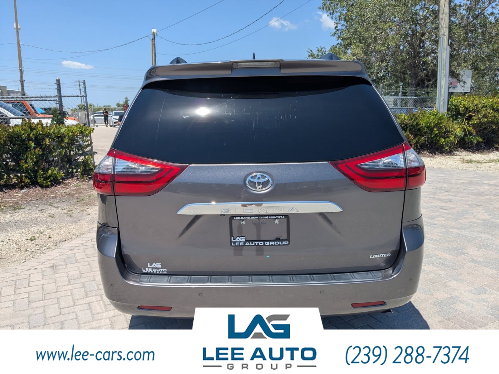 Vehicle image 6 of 29