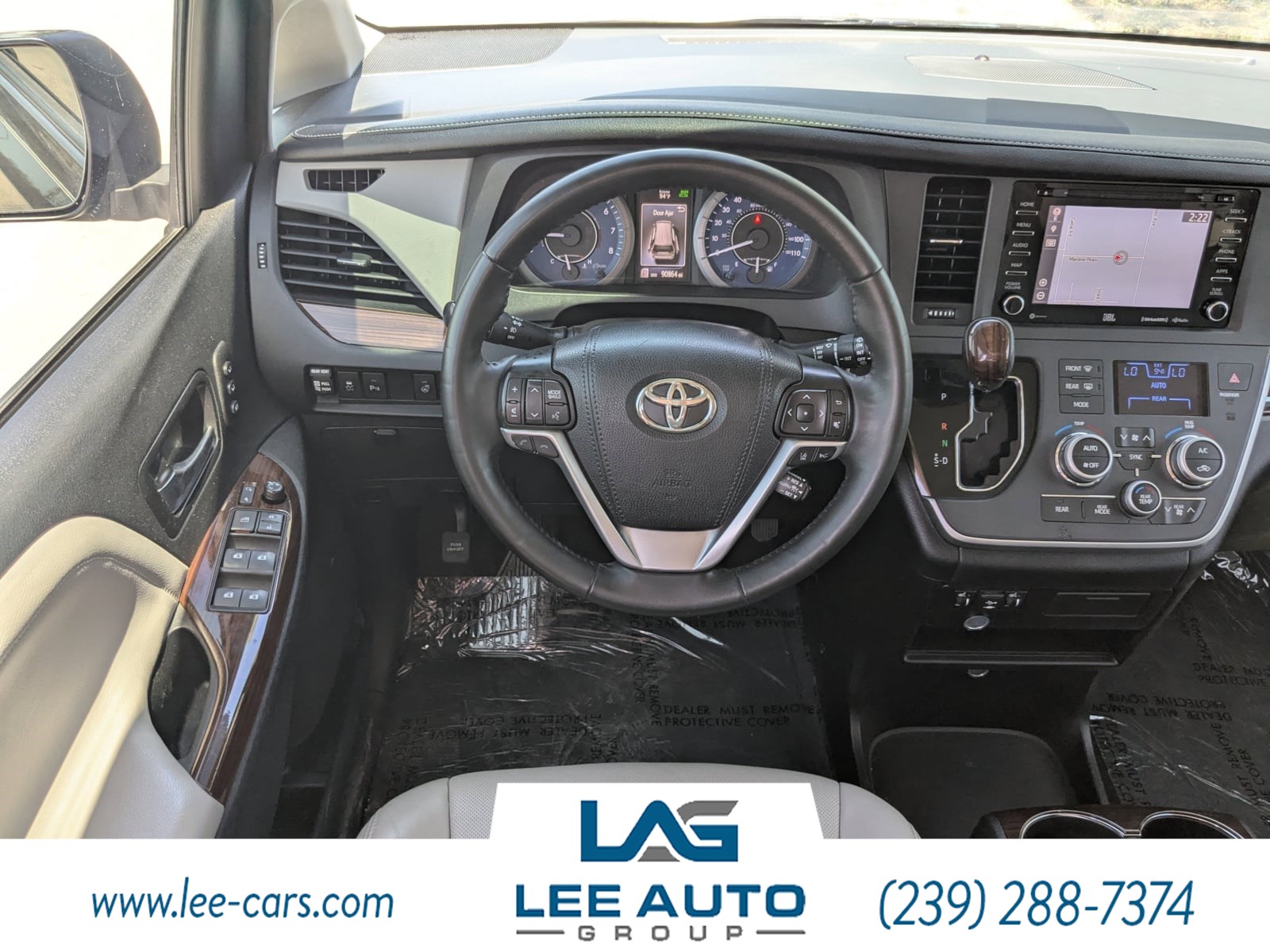 Vehicle image 11 of 29