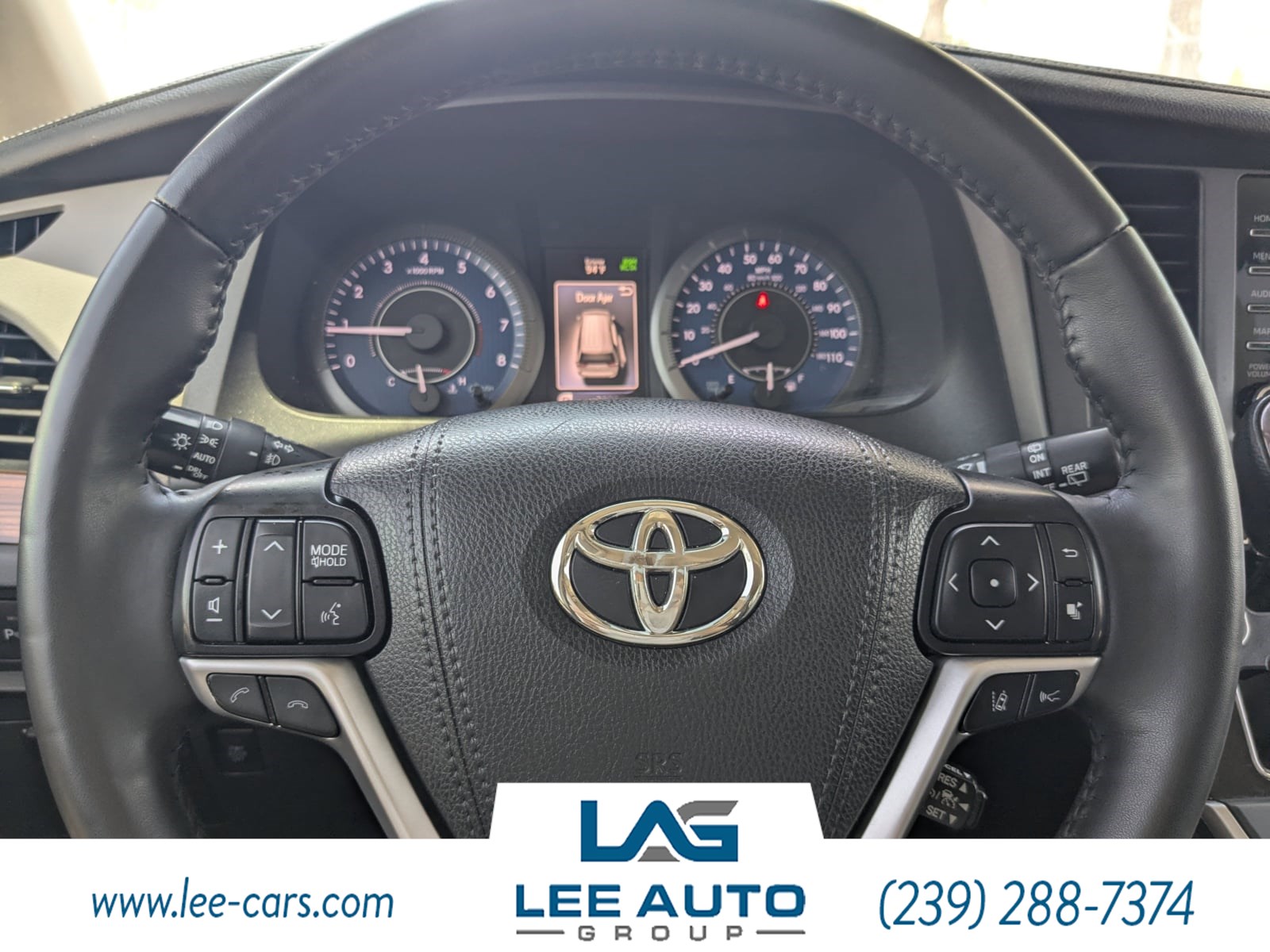 Vehicle image 24 of 29