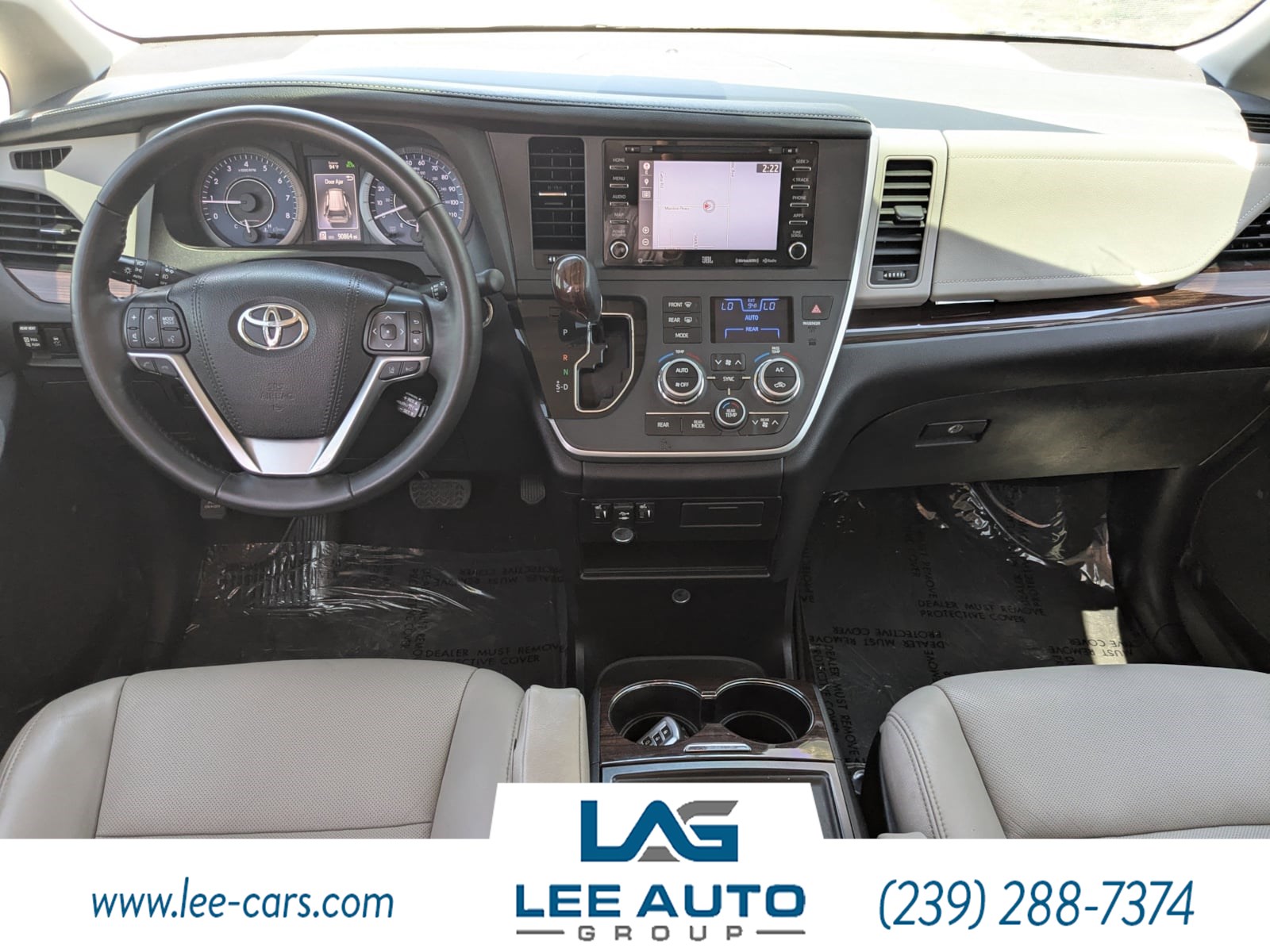 Vehicle image 10 of 29