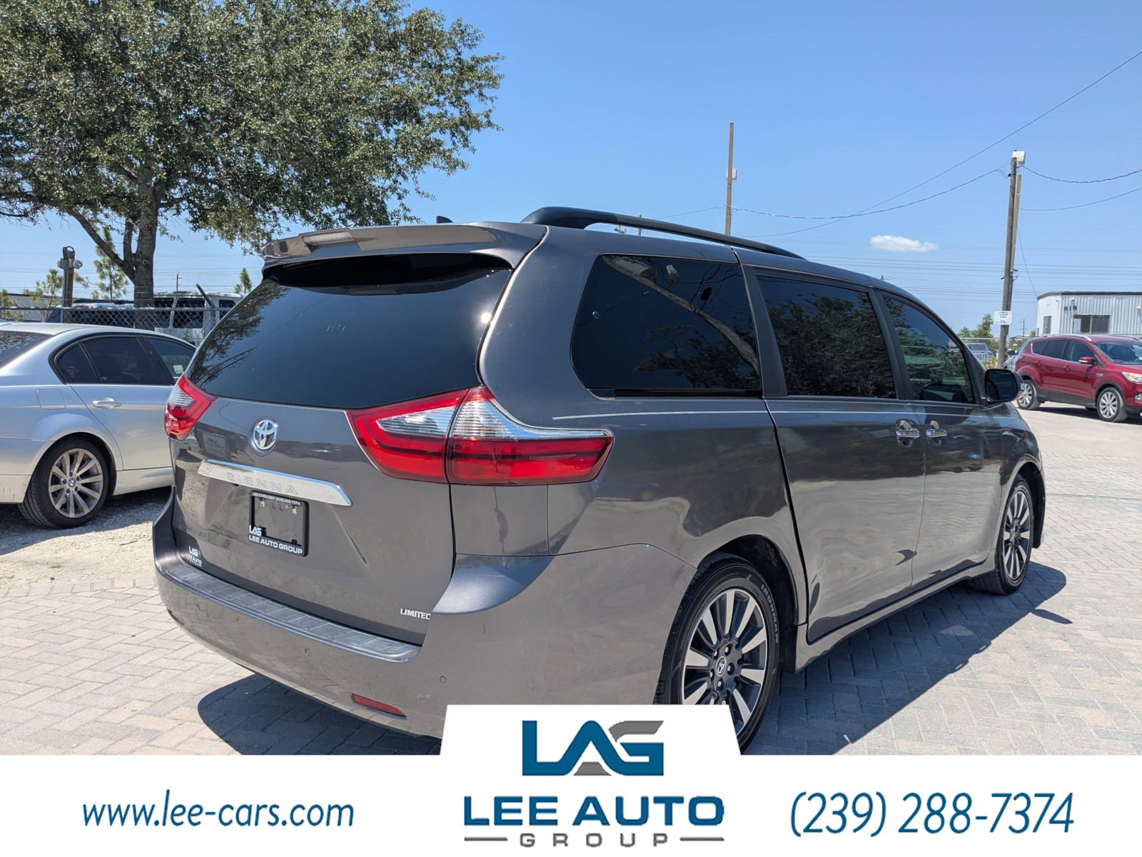 Vehicle image 5 of 29