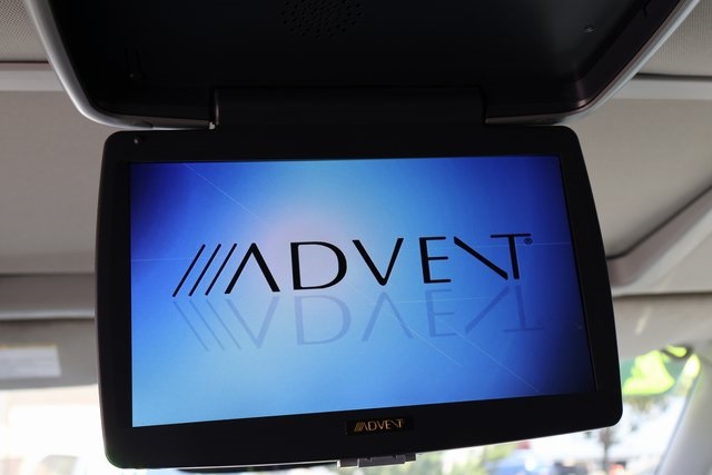 Vehicle image 36 of 62