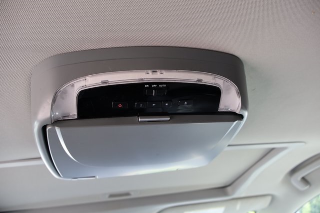 Vehicle image 34 of 62