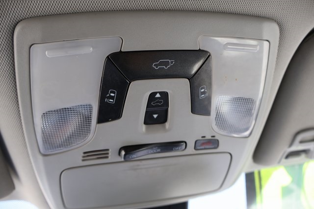Vehicle image 51 of 62