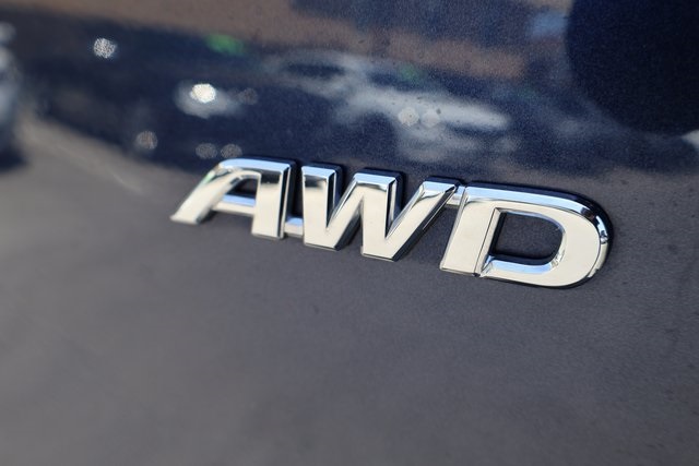 Vehicle image 61 of 62