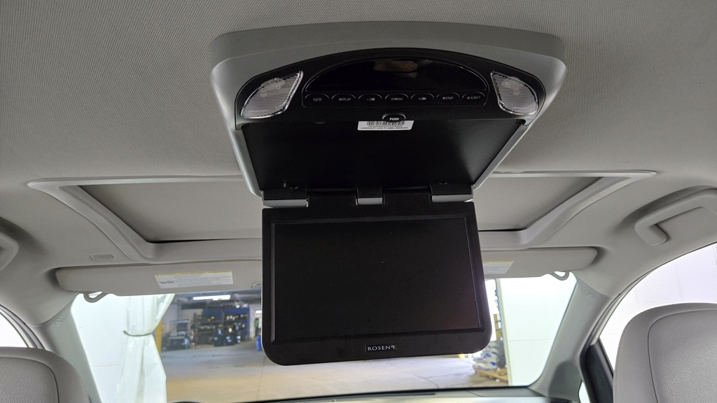 Vehicle image 31 of 39