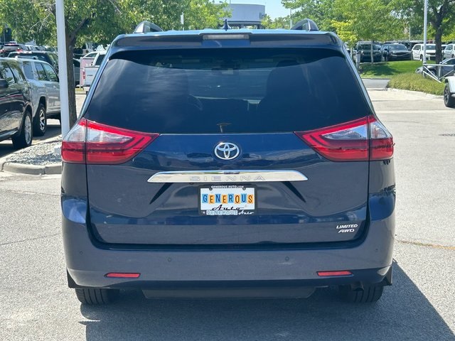Vehicle image 6 of 45