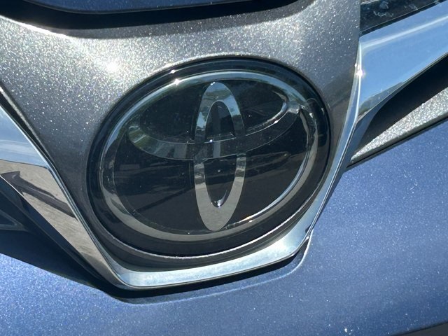 Vehicle image 29 of 45