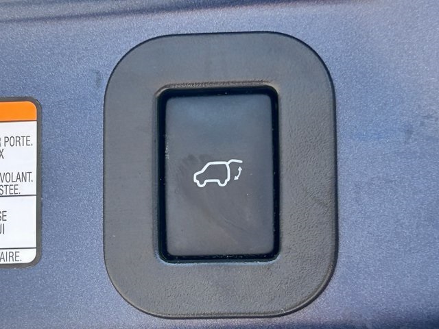 Vehicle image 35 of 45