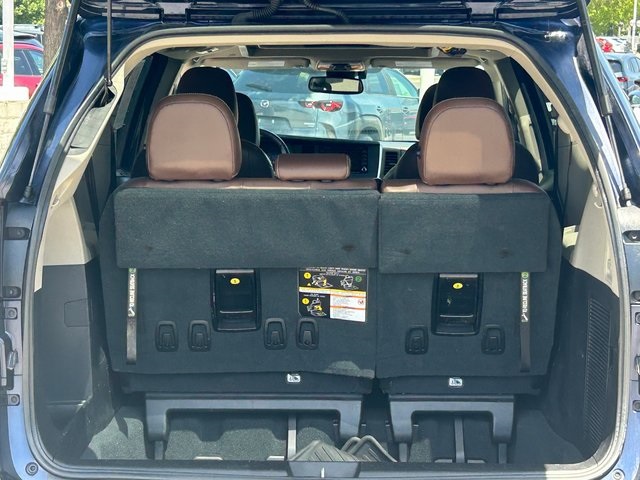 Vehicle image 10 of 45