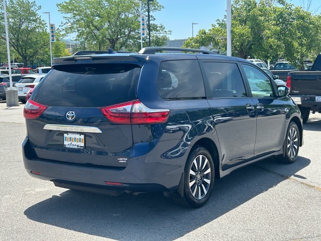 Vehicle image 5 of 45