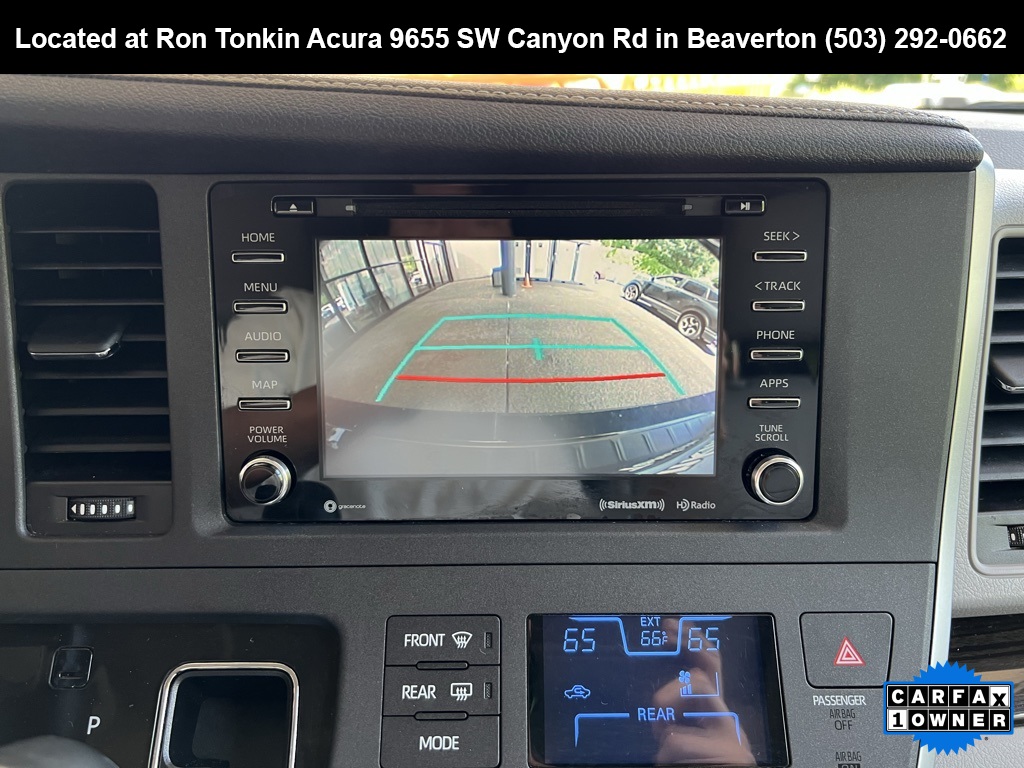 Vehicle image 14 of 29