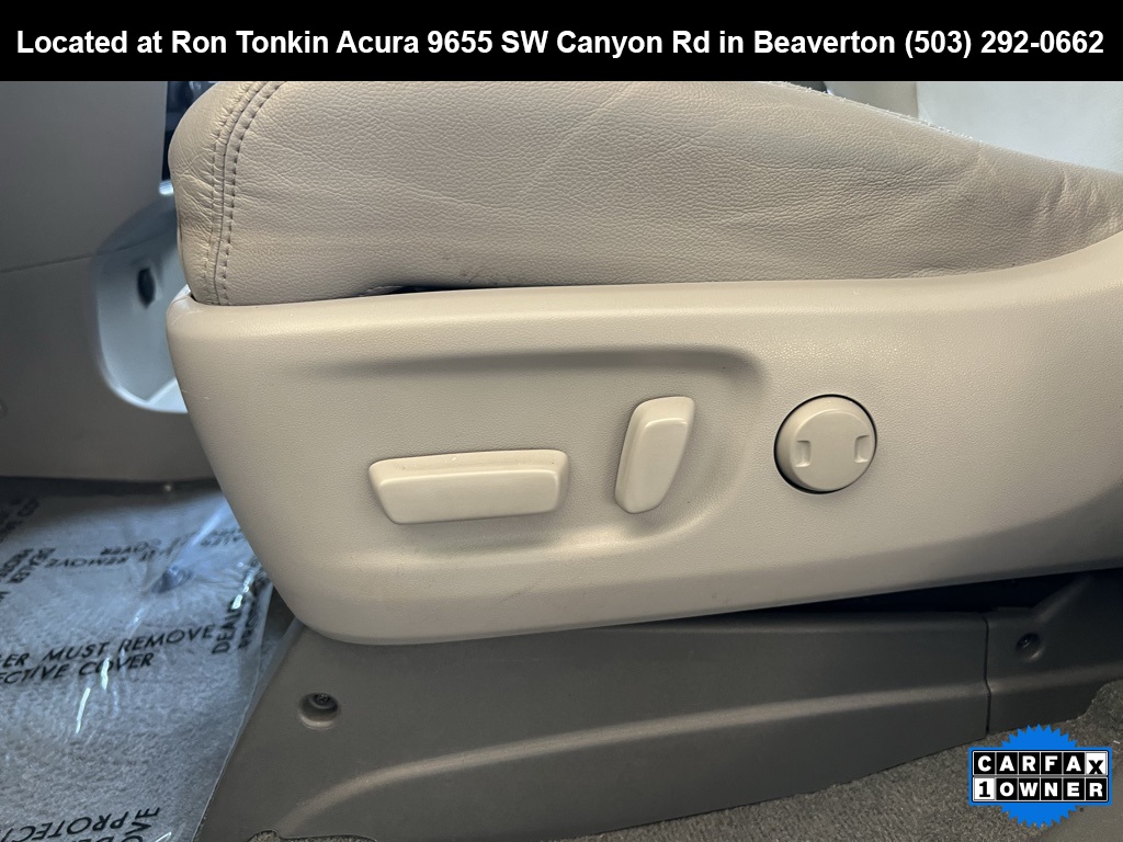 Vehicle image 20 of 29