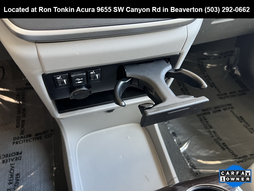 Vehicle image 24 of 29
