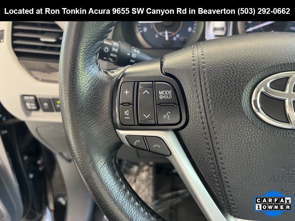 Vehicle image 16 of 29