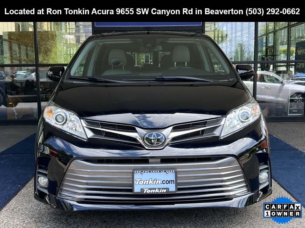 Vehicle image 2 of 29