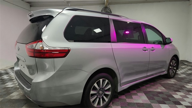 Vehicle image 2 of 27
