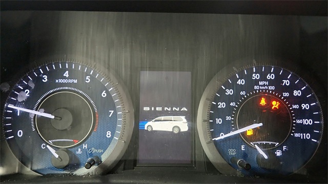 Vehicle image 12 of 27