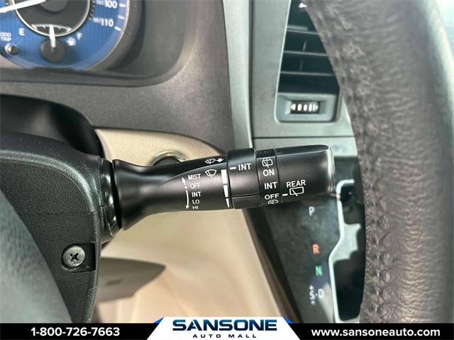 Vehicle image 25 of 32