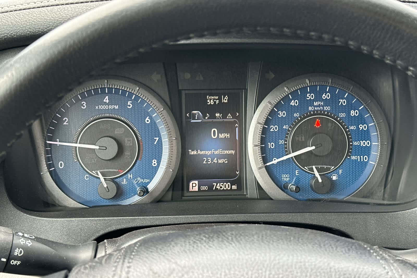 Vehicle image 26 of 31