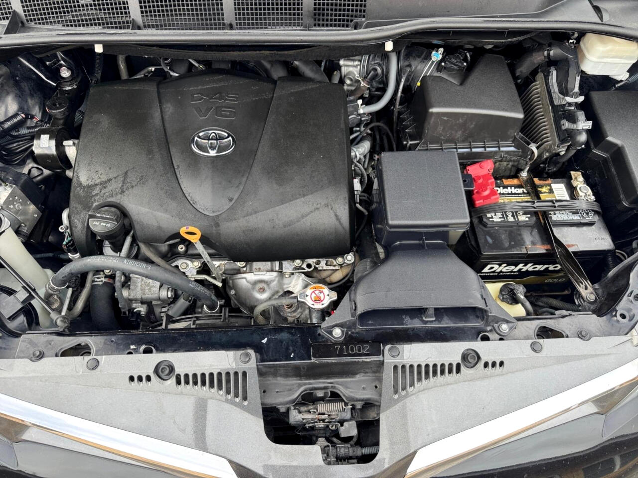 Vehicle image 16 of 30