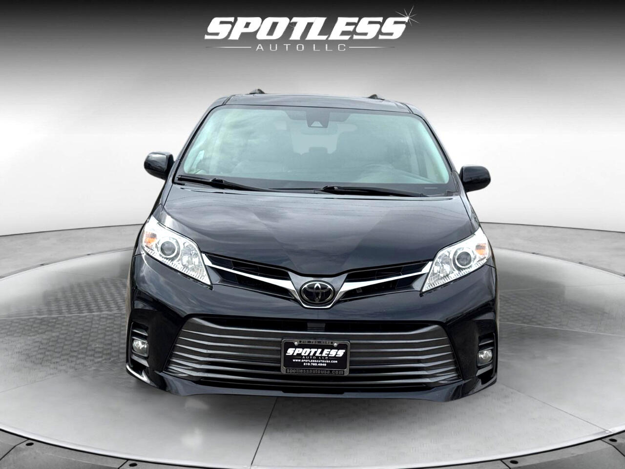 Vehicle image 3 of 30