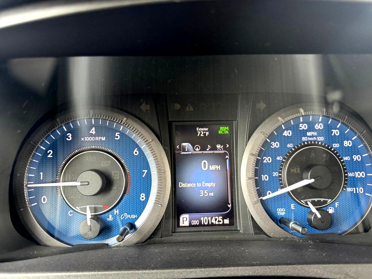 Vehicle image 18 of 30