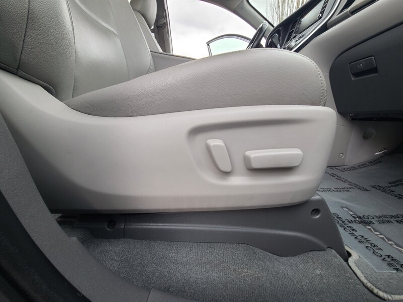 Vehicle image 39 of 56