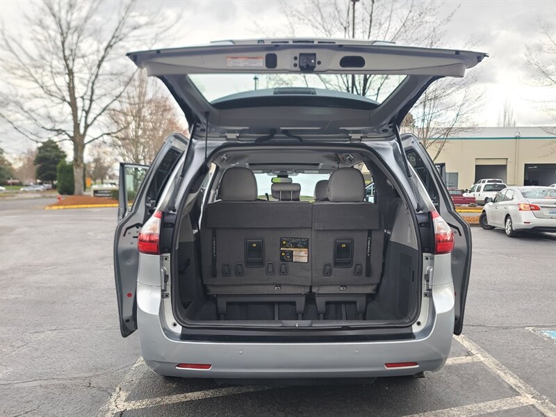 Vehicle image 33 of 56