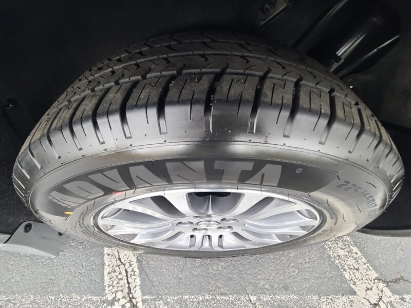 Vehicle image 35 of 56