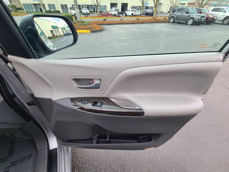 Vehicle image 41 of 56