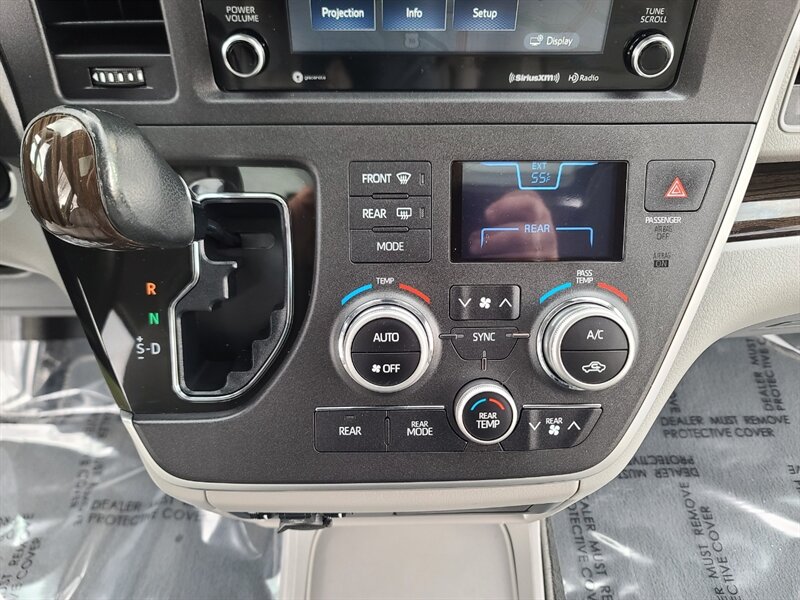 Vehicle image 46 of 56