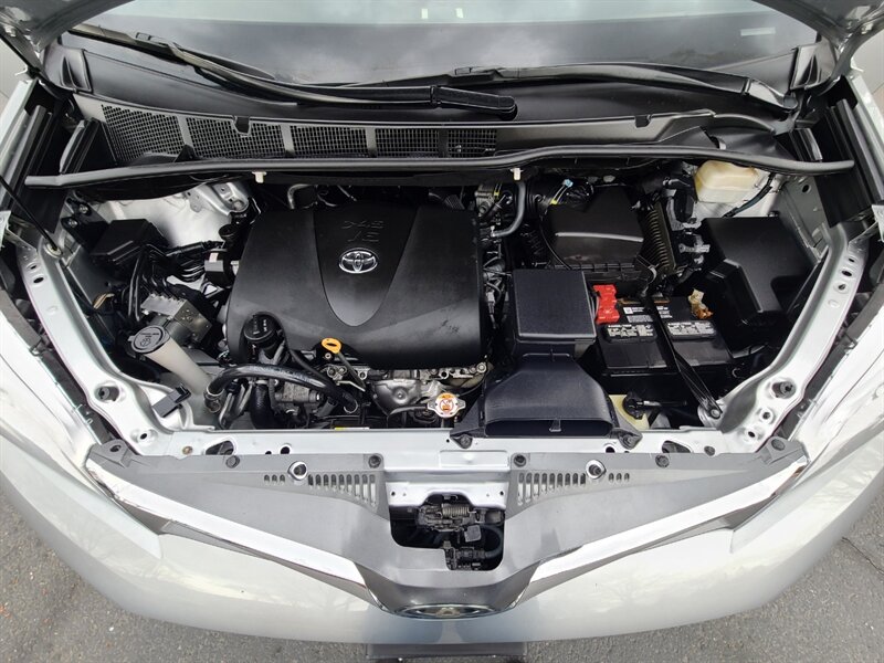 Vehicle image 34 of 56