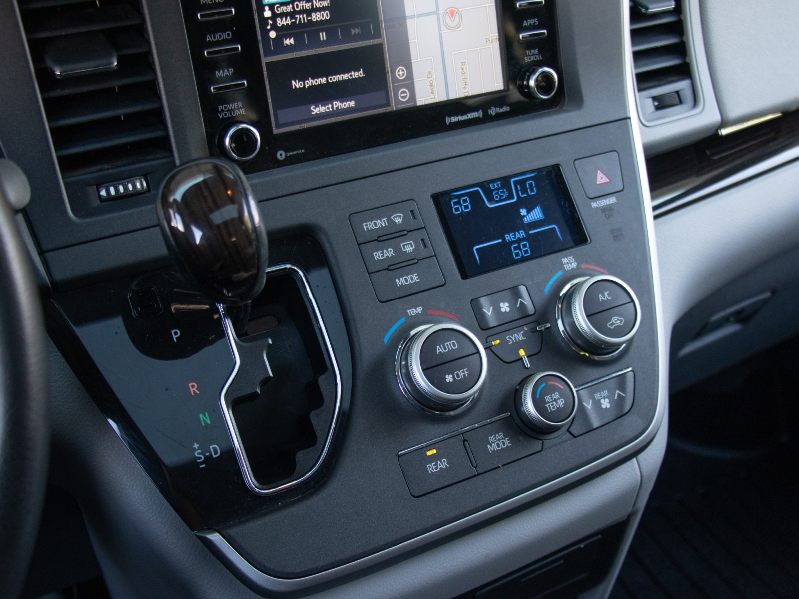 Vehicle image 16 of 27