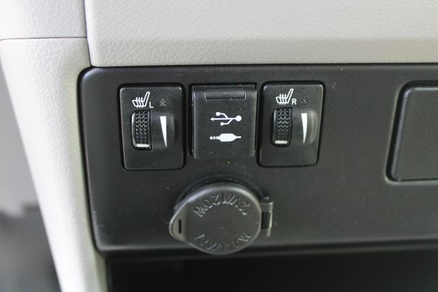 Vehicle image 24 of 36